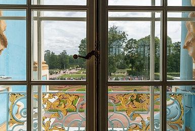 《Swords & Slippers》新视频 女妖精晃动诱人